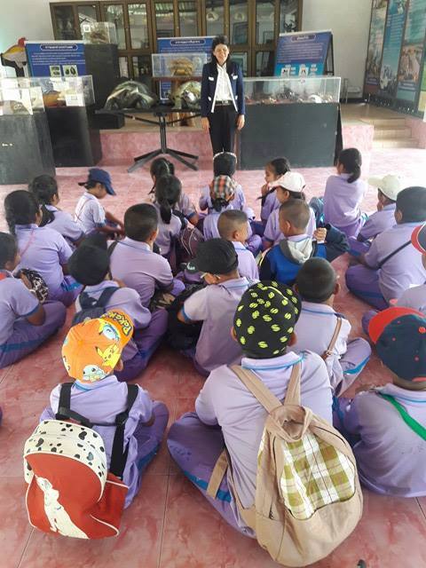 คณะครู นักเรียน รร.นพรรษนันท์ศึกษา ทัศนะศึกษา..คลิก