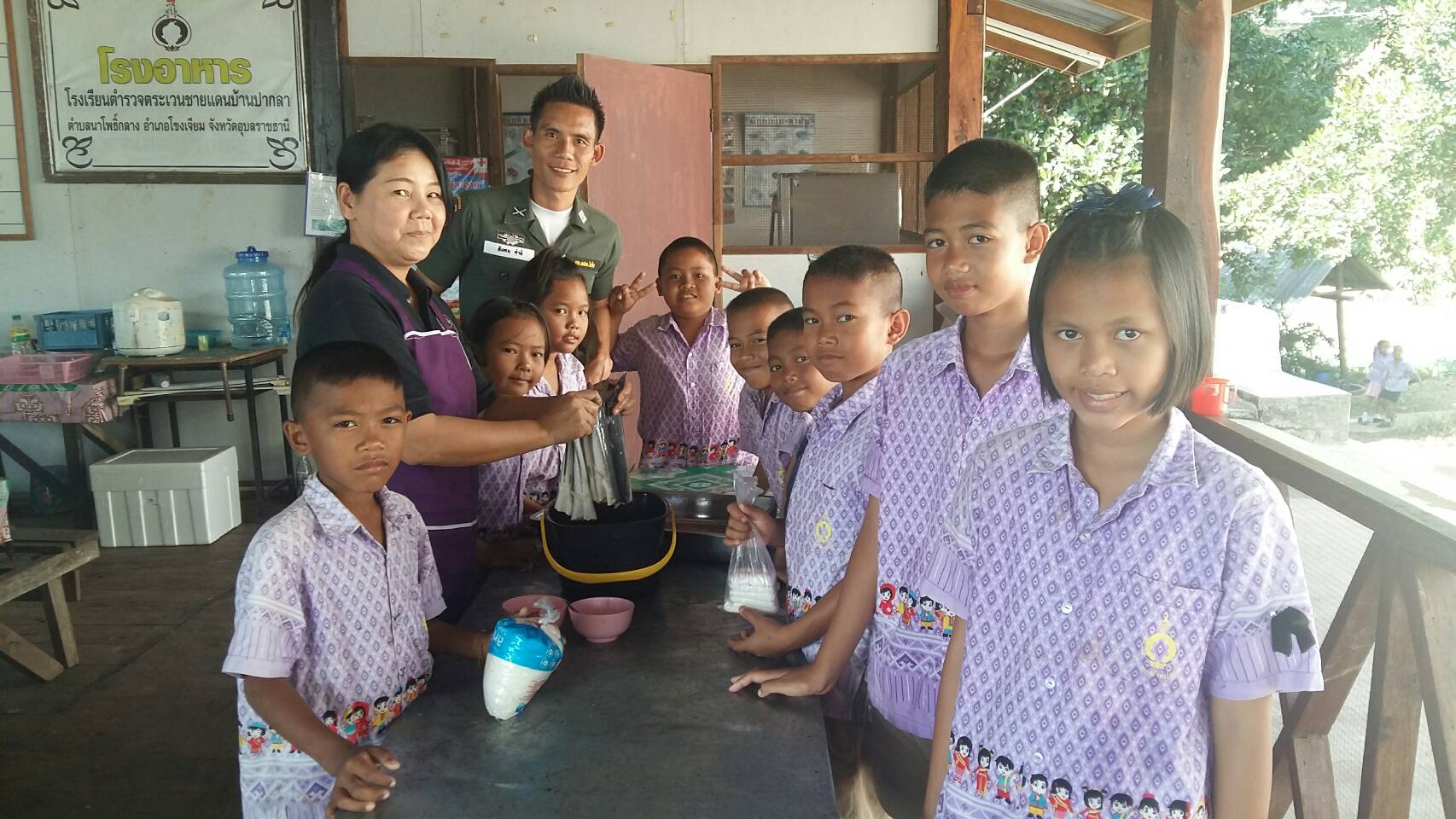 กองโครงการอันเนื่องมาจากพระราชดำริและกิจกรรมพิเศษ กรมประมงร่วมกับสำนักงานประมงจังหวัดอุบลราชธานีจัดกิจกรรมอบรมและสาธิตด้านโภชนาการปลา และการแปรรูปสัตว์น้ำ..คลิก