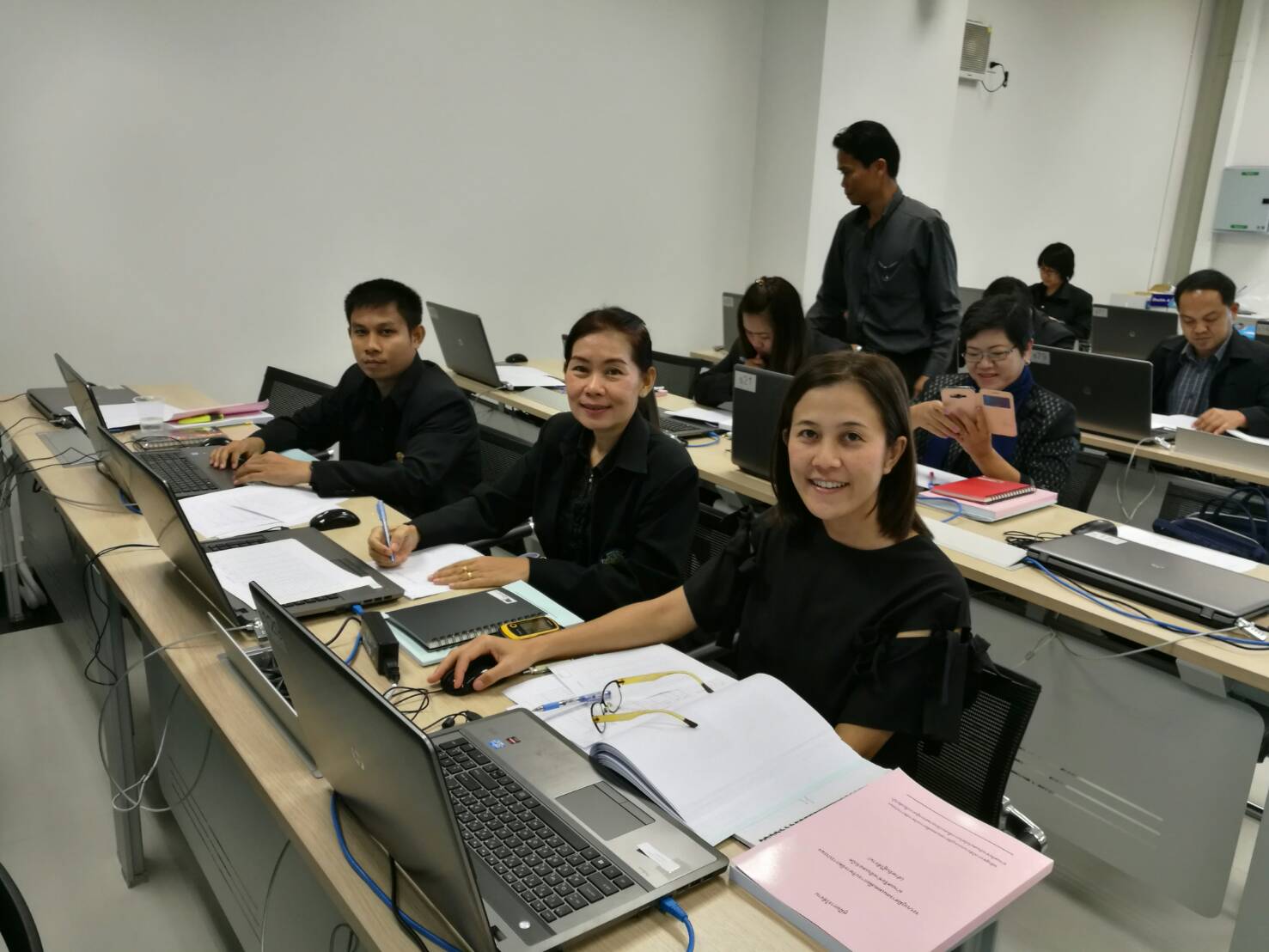 การอบรมหลักสูตรการใช้งานระบบภูมิสารสนเทศเพื่อบริหารจัดการประมงผ่านเครือข่ายอินเตอร์เน็ตในระบบขึ้นทะเบียเกษตรกรผู้เพาะเลี้ยงสัตว์น้ำ..คลิก
