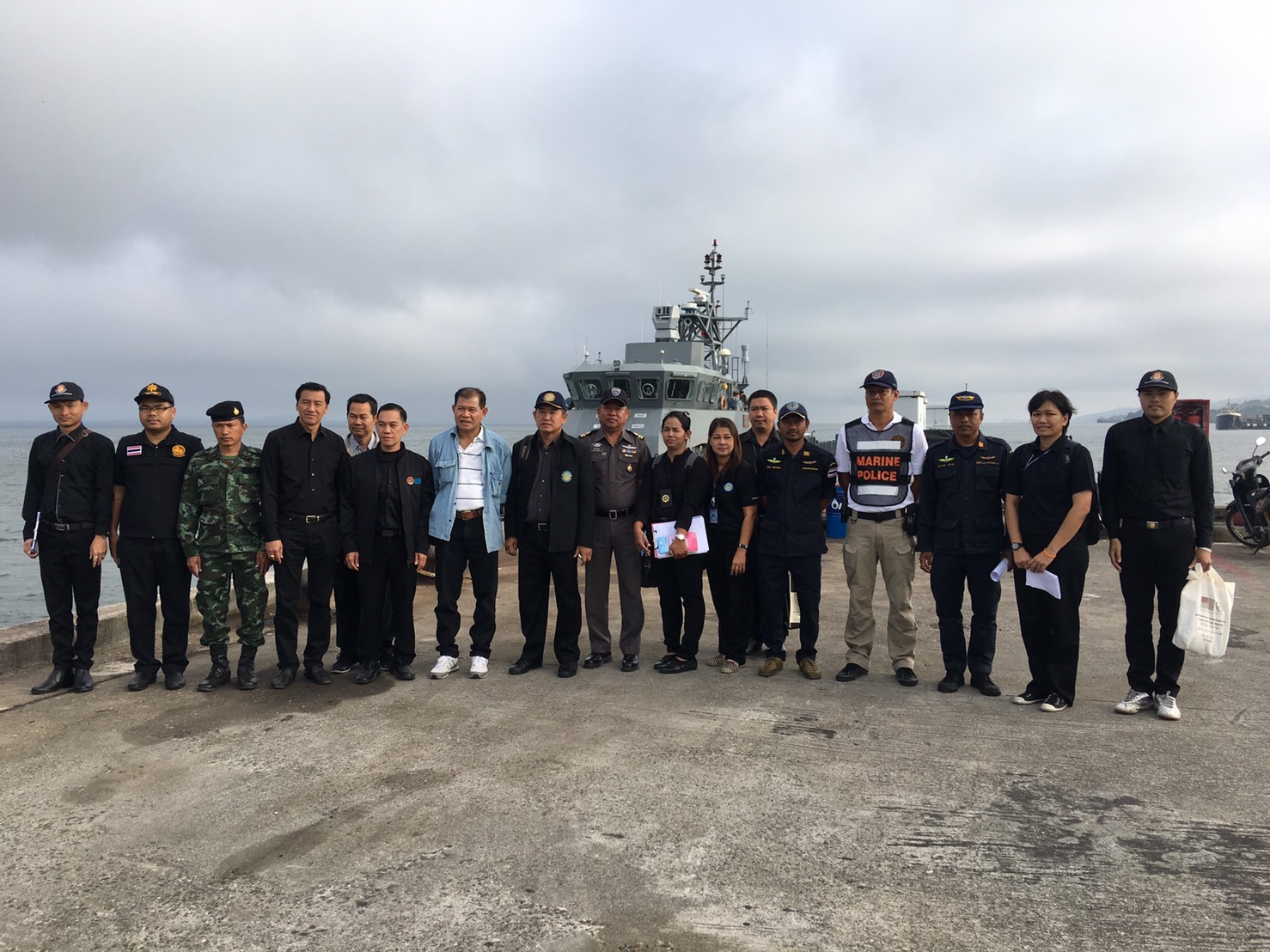 จังหวัดระนอง ออกตรวจบูรณาการเพื่อป้องกันปัญหาการค้ามนุษย์ด้านแรงงานและการทำประมงที่ถูกกฎหมาย..คลิก