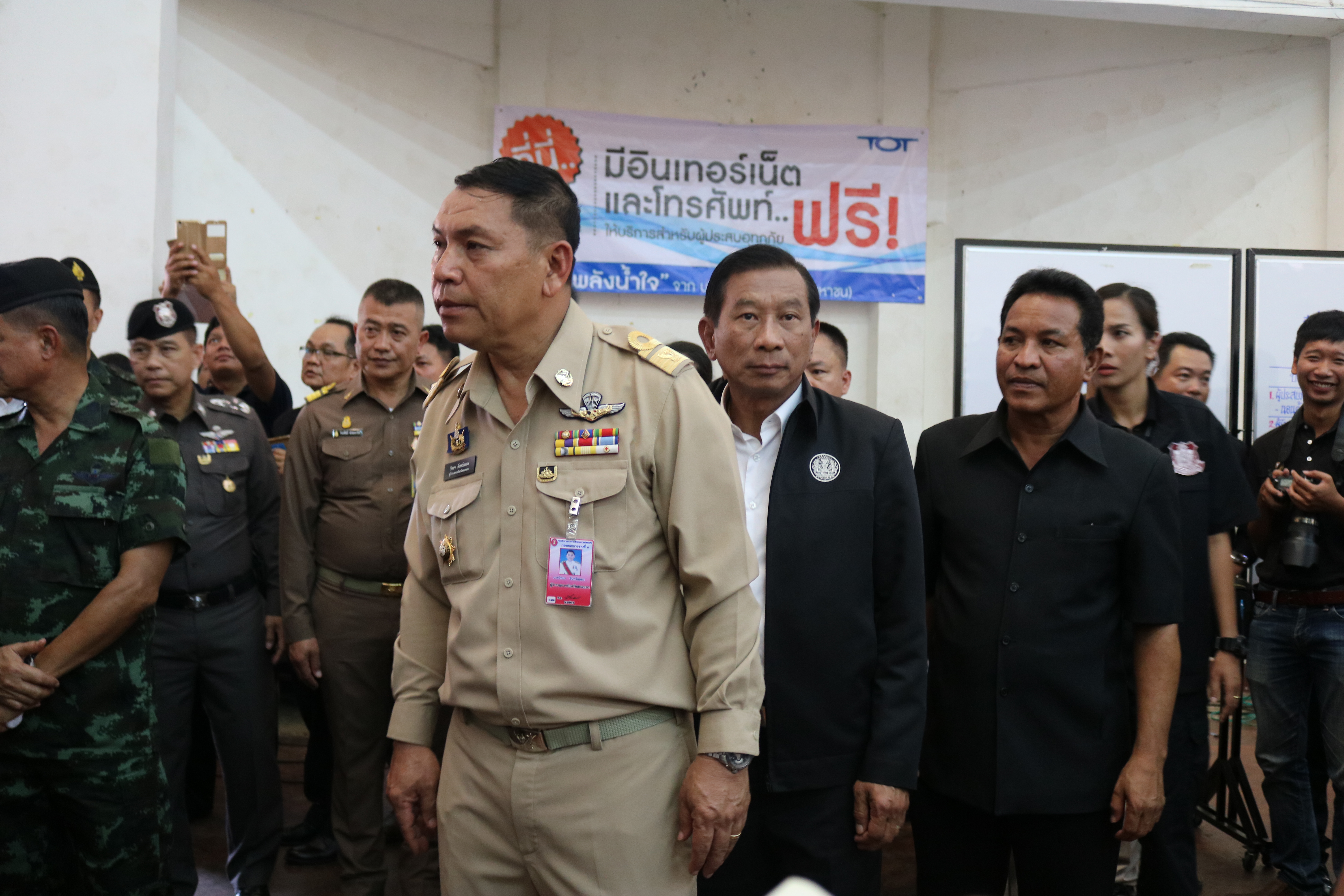 นายกรัฐมนตรี ลงพื้นที่ประสบอุทกภัยจังหวัดสกลนคร