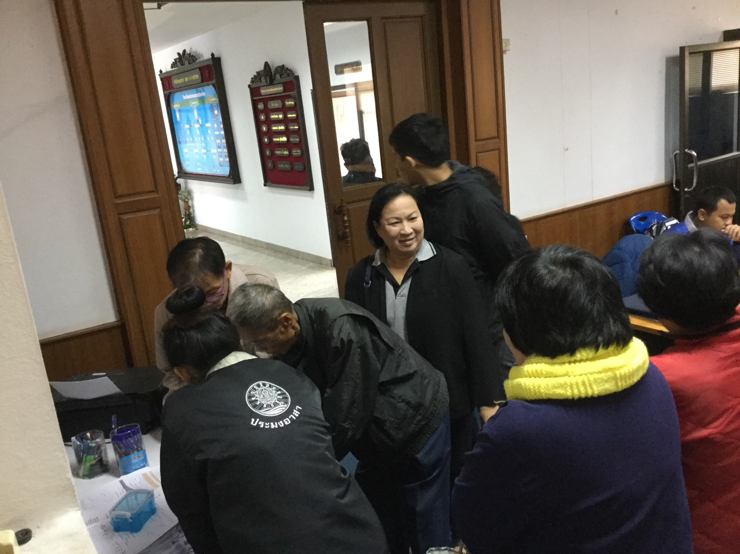 สำนักงานประมงจังหวัดลำพูนร่วมกับประมงอำเภอป่าซาง จัดการประชุมชี้แจ้งโครงการส่งเสริมเกษตรกรด้านการประมง ประจำปี ๒๕๖๑..คลิก