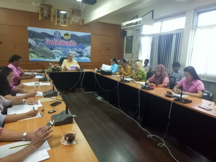 ประชุมประจำเดือน&พิธีสรงน้ำและรดน้ำขอพรผู้ใหญ่..คลิก