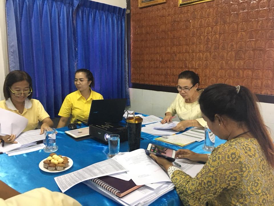 สำนักงานประมงจังหวัดหนองบัวลำภู โดย นางอัมพุชินี ภักดี ประมงจังหวัดหนองบัวลำภู พร้อมด้วย ข้าราชการ ลูกจ้างประจำ พนักงานราชการ ร่วมประชุมประจำ เดือนมิถุนายน ในวันที่ ๓ กรกฎาคม ๒๕๖๑ ณ ห้องประชุมสำนักงานประมงจังหวัดหนองบัวลำภู..คลิก