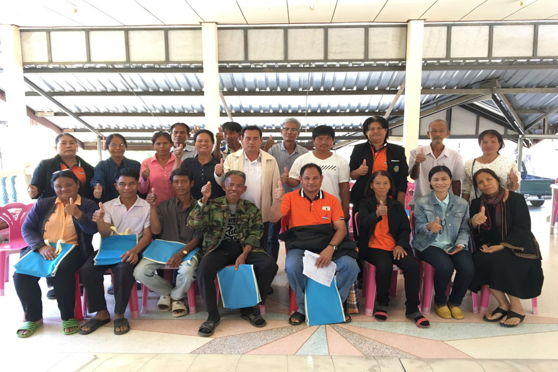 สำนักงานประมงจังหวัดศรีสะเกษ ร่วมกับ ศูนย์วิจัยและพัฒนาการเพาะเลี้ยงสัตว์น้ำจืดศรีสะเกษ จัดประชุมชี้แจงและให้คำแนะนำแก่เกษตรกรผู้เข้าร่วมโครงการพัฒนาเกษตรกรรมยั่งยืน