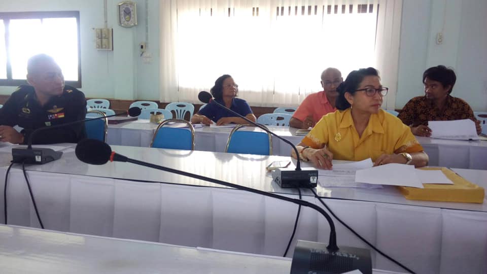 สำนักงานประมงอำเภอเฉลิมพระเกียรติ ร่วมประชุมคณะกรรมการให้ความช่วยเหลือผู้ประสบภัยพิบัติอำเภอเฉลิมพระเกียรติ ณ ห้องประชุมอำเภอเฉลิมพระเกียรติ  จ.นครศรีธรรมราช..คลิก