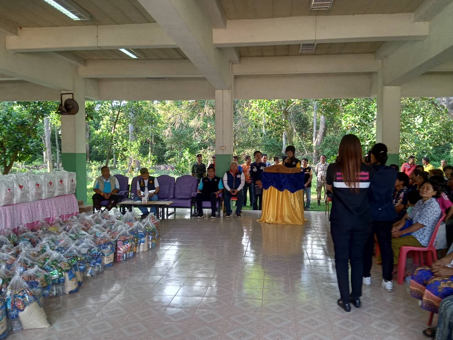 สำนักงานประมงจังหวัดศรีสะเกษลงพื้นที่ตรวจติดตามสถานการณ์น้ำ
