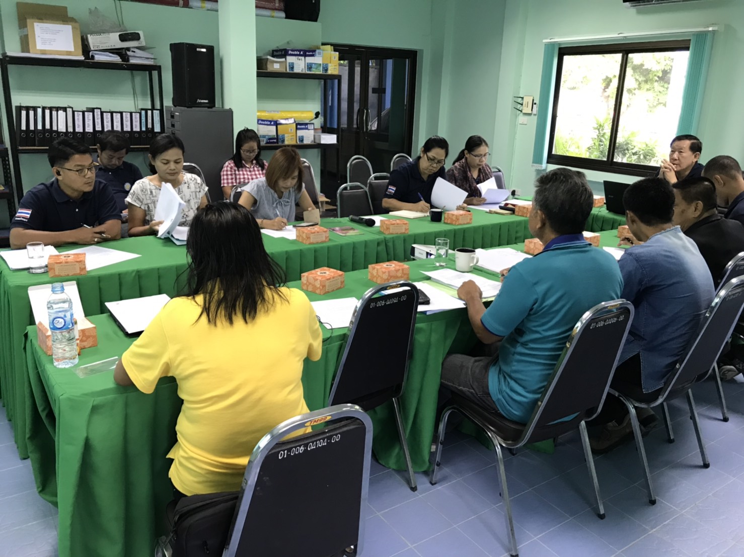 ประชุมข้าราชการ พนักงานเจ้าหน้าที่ ของสำนักงานประมงอำเภอ สำนักงานประมงจังหวัดนครราชสีมา..คลิก