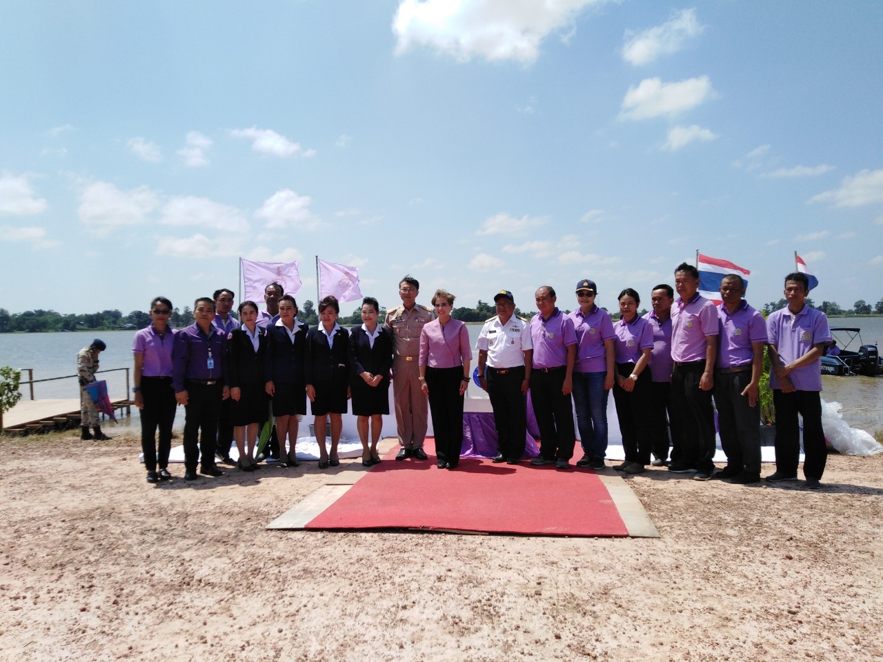 ร่วมพิธีห่มผ้าพระพุทธสมปรารถนา และปล่อยพันธุ์สัตว์น้ำเพื่อถวายเป็นพระราชกุศลแด่พระเจ้าวรวงศ์เธอ พระองค์เจ้าโสมสวลี กรมหมื่นสุทธนารีนาถ..คลิก