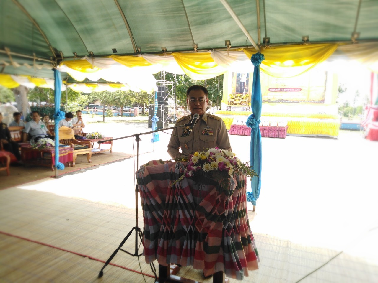 โครงการบำบัดทุกข์ บำรุงสุข สร้างรอยยิ้มให้ประชาชน จังหวัดอำนาจเจริญ ณ โรงเรียนบ้านโนนงาม ตำบลโนนงาม อำเภอปทุมราชวงศา จังหวัดอำนาจเจริญ..คลิก