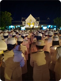พิธีจุดเทียนเพื่อน้อมรำลึกในพระมหากรุณาธิคุณพระบาทสมเด็จพระจุลจอมเกล้าเจ้าอยู่หัว..คลิก