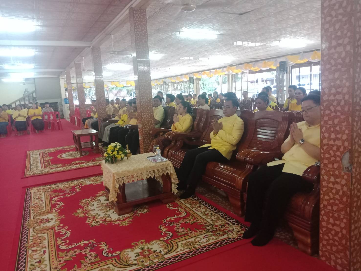 พิธีเจริญพระพุทธมนต์ ถวายพระพรชัยมงคลแด่สมเด็จพระนางเจ้าสิริกิติ์ พระบรมราชินีนาถ พระราชชนนีพันปีหลวง พระบาทสมเด็จพระวชิรเกล้าเจ้าอยู่หัว และสมเด็จพระนางเจ้าฯ พระบรมราชินี..คลิก