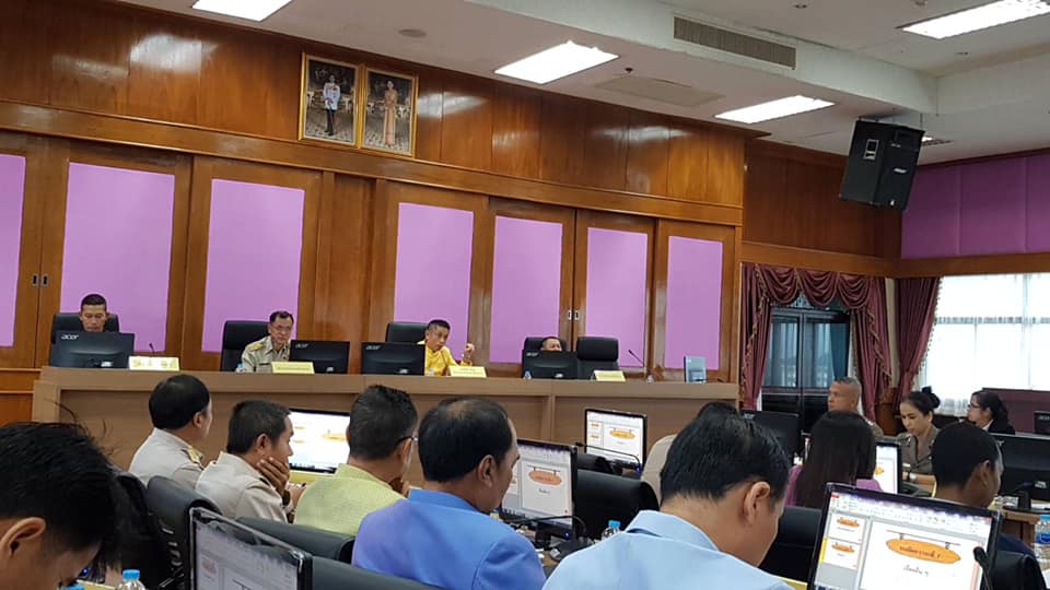 สำนักงานประมงจังหวัดนครศรีธรรมราช ร่วมประชุมคณะกรรมการความมั่นคงผู้ว่าราชการจังหวัดนครศรีธรรมราช (นายศิริพัฒน์ พัฒน์กุล) กล่าวชมเชยการทำงานที่มีการบูรณาการ การทำงานตรวจการทำประมงผิดกฎหมาย ระหว่างหน่วยงานสังกัดกรมประมง ประมงจังหวัดฯ และฝ่ายความมั่นคงของจังหวัด  เป็นรูปแบบที่ดี ไม่เคยเห็นพบที่จังหวัดอื่น..คลิก