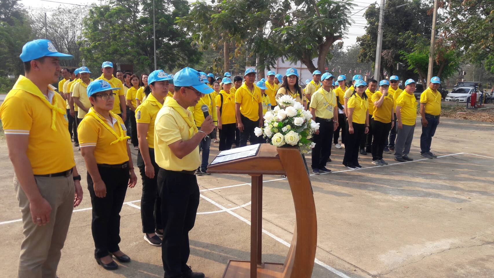 กิจกรรมปล่อยพันธุ์สัตว์น้ำเพื่อเพิ่มผลผลิตสัตว์น้ำในแหล่งน้ำชุมชน ตามนโยบายของรัฐมนตรีว่าการกระทรวงเกษตรและสหกรณ์ (นายเฉลิมชัย ศรีอ่อน)..คลิก