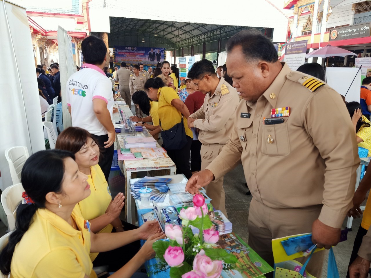 โครงการจังหวัดเคลื่อนที่ บำบัดทุกข์ บำรุงสุข สร้างรอยยิ้มให้ประชาชน โดยนายธีรทัศน์  ศิริแดง ประมงจังหวัดปทุมธานี..คลิก