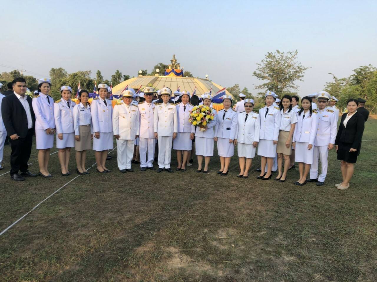 สำนักงานประมงจังหวัดอำนาจเจริญ ร่วมพิธีวางพานพุ่มถวายราชสักการะพ่อขุนรามคำแหง ประจำปี2563..คลิก