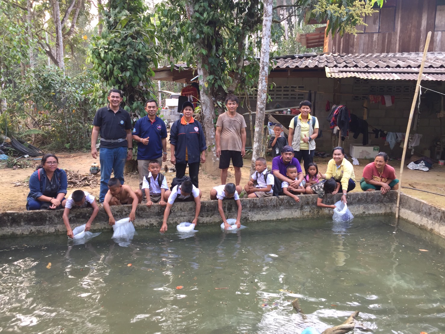 โครงการพัฒนาชุมชนในเขตรักษาพันธุ์สัตว์ป่าทุ่งใหญ่นเรศวร จังหวัดกาญจนบุรี..คลิก