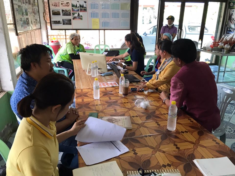 วันที่ 11 มีนาคม 2563 ลงพื้นที่กลุ่มแปรรูปเพื่อพากลุ่มแปรรูปปลาบ้านห้วยบงทั้ง 3 กลุ่มเข้าตลาดสินค้าออนไลน์ บ้านห้วยบง..คลิก