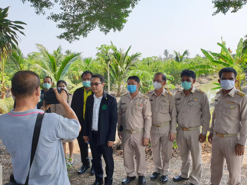 ร่วมพิธีมอบใบรับรองมาตรฐานสินค้าเกษตร (GAP) สำหรับพืชอาหาร..คลิก
