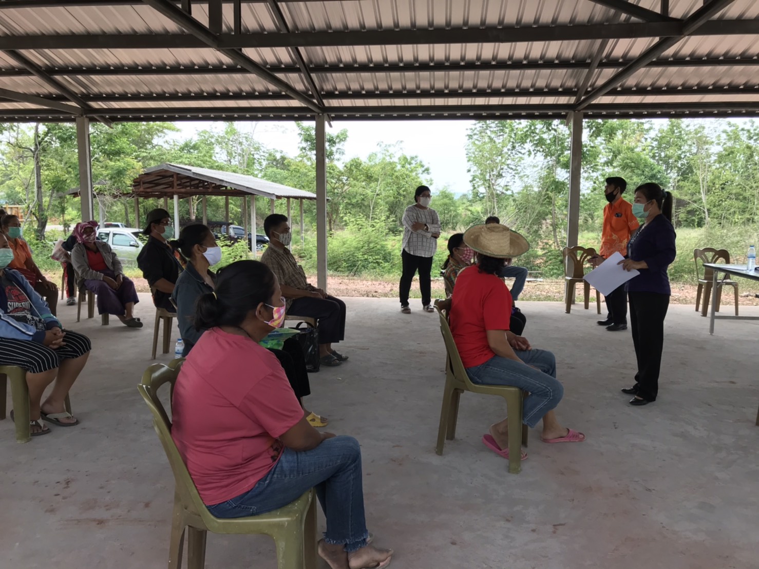 วันที่ 23 เมษายน 2563 นางสาวทัศนีย์ สุนนท์ชัย หัวหน้ากลุ่มพัฒนาและส่งเสริมอาชีพการประมง พร้อมด้วยนายวิทยา ประเสีรฐสังข์ ประมงอำเภอโนนสัง..คลิก