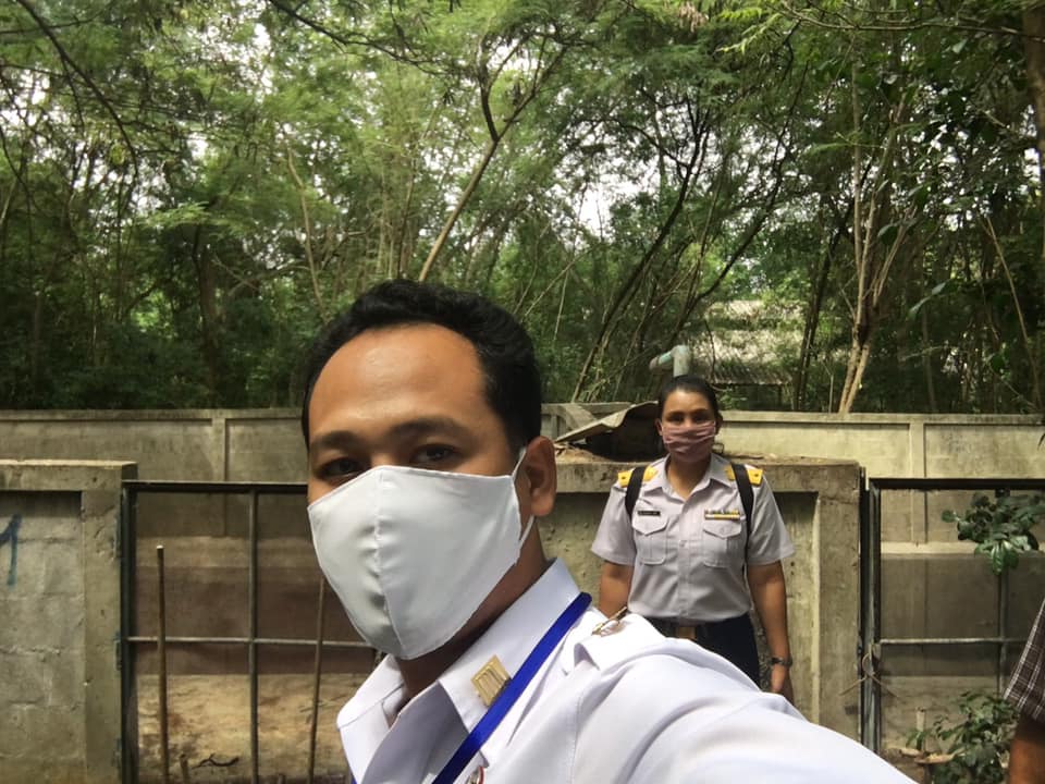 ลงพื้นที่เข้าตรวจเยี่ยมเกษตรกรผู้เลี้ยงจระเข้ในฟาร์มเลี้ยงสุกร อำเภอบ้านโป่ง..คลิก