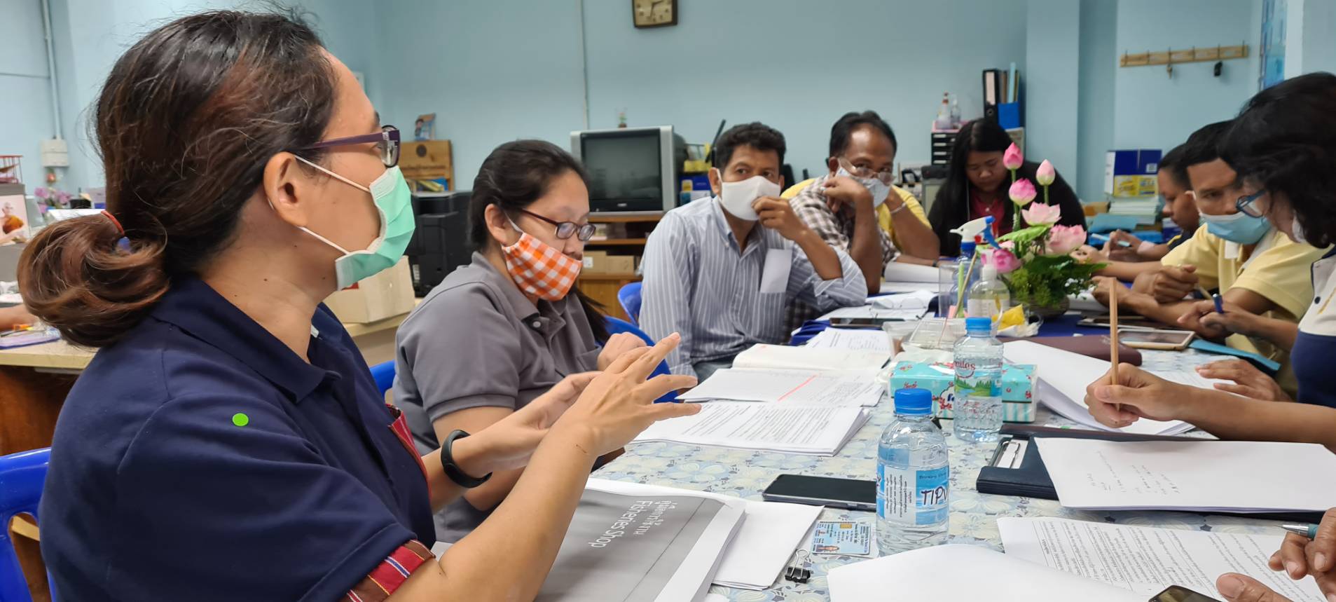 ประชุมชี้แจงตัวชี้วัดผู้บริหารกรมประมง (ประมงจังหวัด) รอบการประเมินที่ 2/2563..คลิก