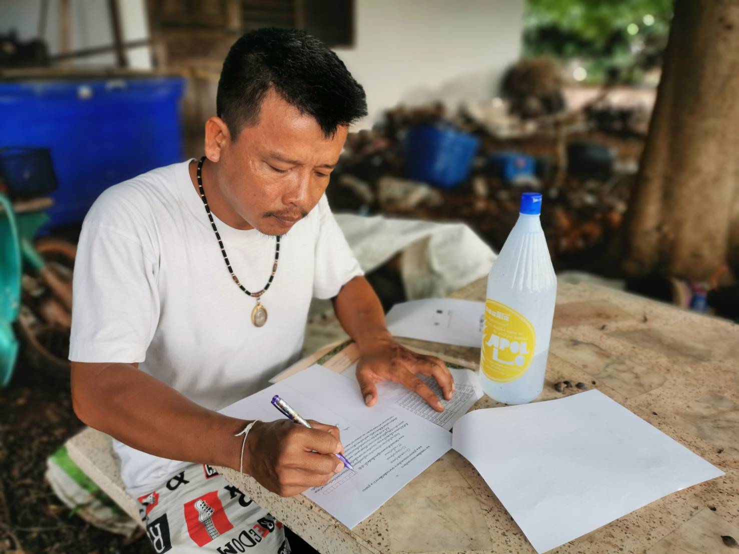 ลงพื้นที่เพื่อติดตามเกษตรกรที่ไม่ได้จดแจ้งประกอบกิจการการเพาะเลี้ยงกุ้งทะเล ตามที่กฎหมายกำหนด..คลิก