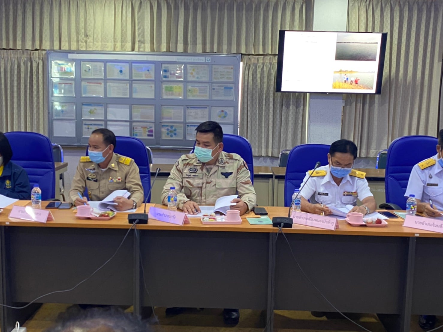 วันที่ 29 มิถุนายน 2563 สำนักงานประมงจังหวัดหนองบัวลำภู ดำเนินการจัดประชุมคณะกรรมการประมงประจำจังหวัดหนองบัวลำภู ครั้งที่ 1/2563..คลิก