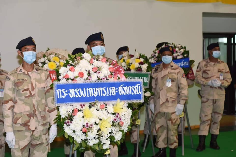 ร่วมพิธีวางพวงมาลาวันที่ระลึกคล้ายวันสวรรคตสมเด็จพระนารายณ์มหาราช..คลิก