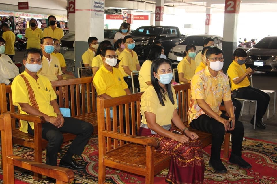 ร่วมพิธีเปิดงานการจำหน่ายสินค้าเกษตรปลอดภัยและเกษตรอินทรีย์ ภายใต้ชื่องาน ตลาดเกษตรปันสุข..คลิก