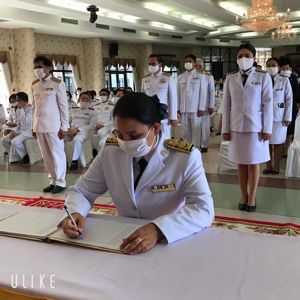 ร่วมลงนามถวายพระพรชัยมงคลฯ เนื่องในโอกาสวันเฉลิมพระชนมพรรษา ณ ศาลาประชาคม (ริมน้ำ) เทศบาลเมืองบ้านโป่ง..คลิก