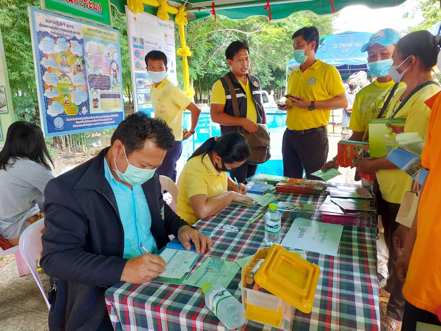 ร่วมพิธีเปิดงานโครงการคลินิกเกษตรเคลื่อนที่เฉลิมพระเกียรติเนื่องในวันเฉลิมพระชนมพรรษา พระบาทสมเด็จพระวชิรเกล้าเจ้าอยู่หัว..คลิก