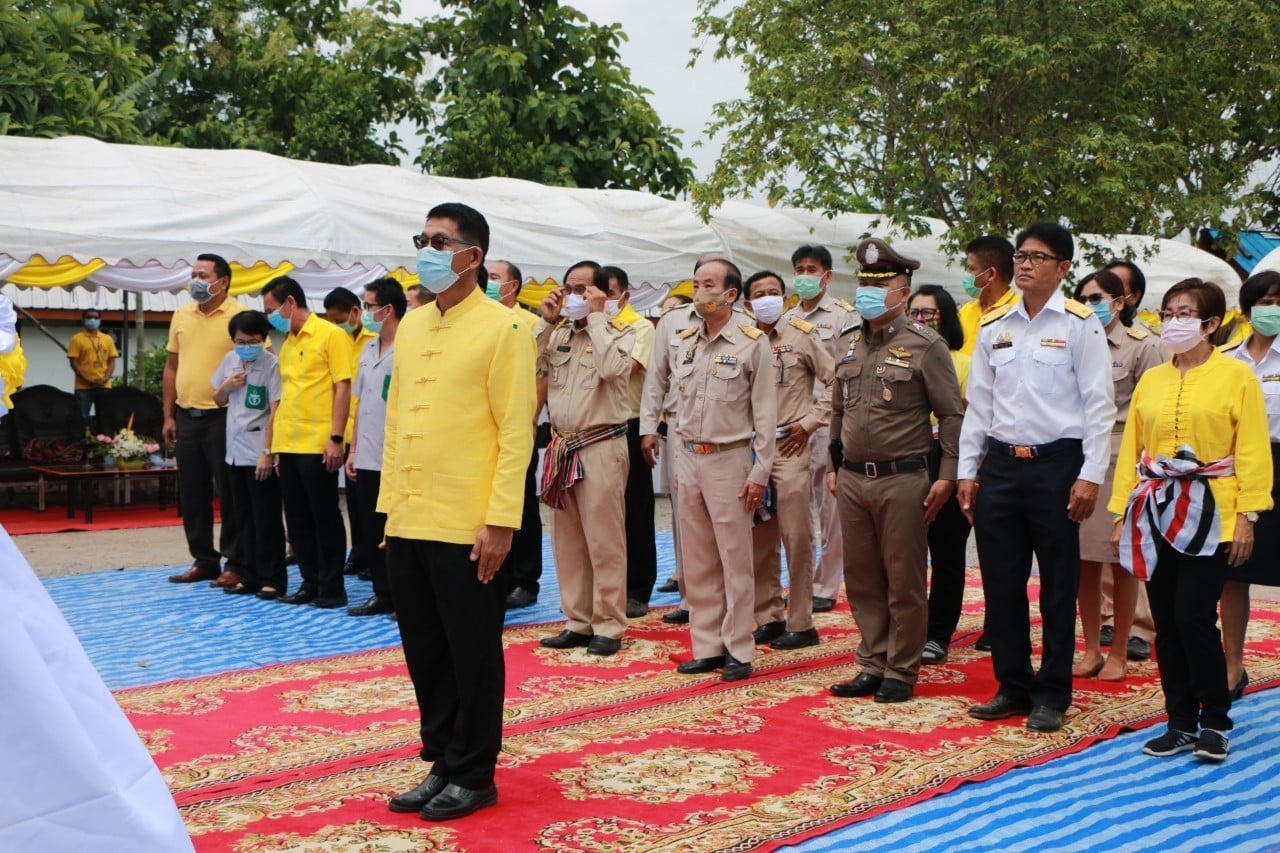 วันที่ 23 กรกฎาคม 2563 เวลา 11.00 น. สำนักงานประมงจังหวัดหนองบัวลำภู ร่วมกับองค์การบริหารส่วนตำบลกุดผึ้ง ร่วมจัดพิธีปล่อยพันธุ์สัตว์น้ำเฉลิมพระเกียรติและถวายเป็นพระราชกุศล พระบาทสมเด็จพระปรเมนทรรามาธิบดี ศรีสินทรมหาวชิราลงกรณ พระวชิรเกล้าเจ้าอยู่หัว เนื่องในโอกาสวันเฉลิมพระชนมพรรษา 68 พรรษา 28 กรกฎาคม 2563