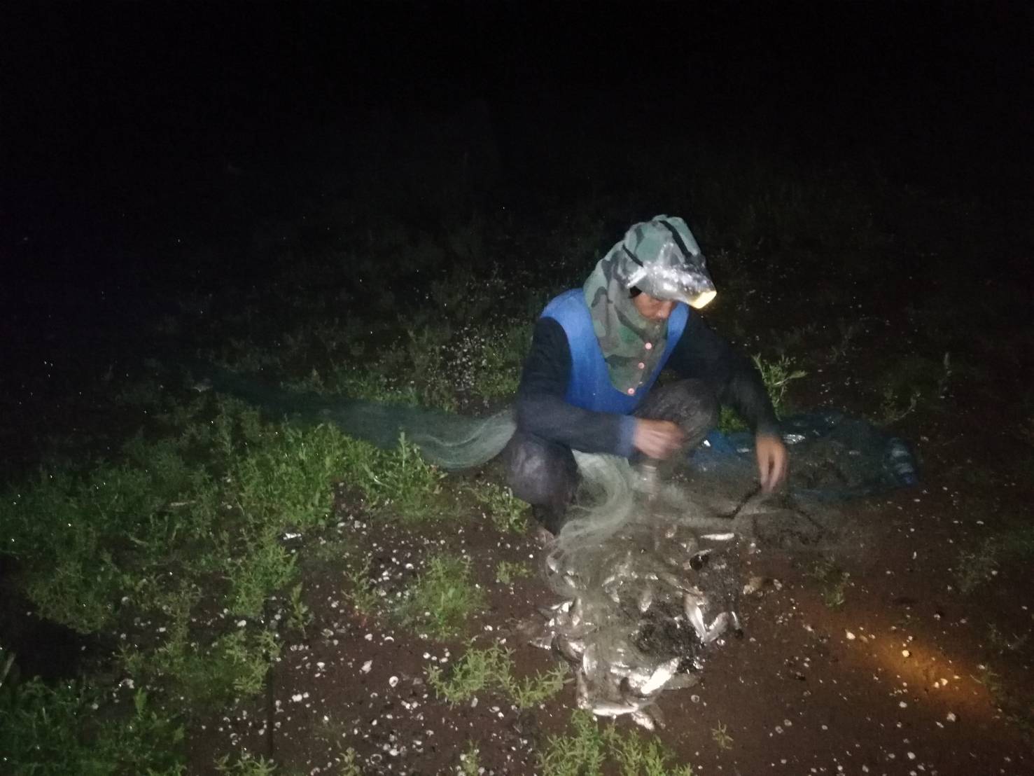 วันที่ 28 กรกฎาคม 2563 ชุดเฉพาะกิจควบคุมการทำการประมงอ่างเก็บน้ำเขื่อนอุบลรัตน์ ในช่วงฤดูน้ำแดง ประจำปี 2563  ได้ออกปฏิบัติงานตรวจตราป้องปรามเฝ้าระวังการทำการประมงที่ผิดกฎหมายบริเวณเขตอนุรักษ์พันธุ์สัตว์น้ำ..คลิก