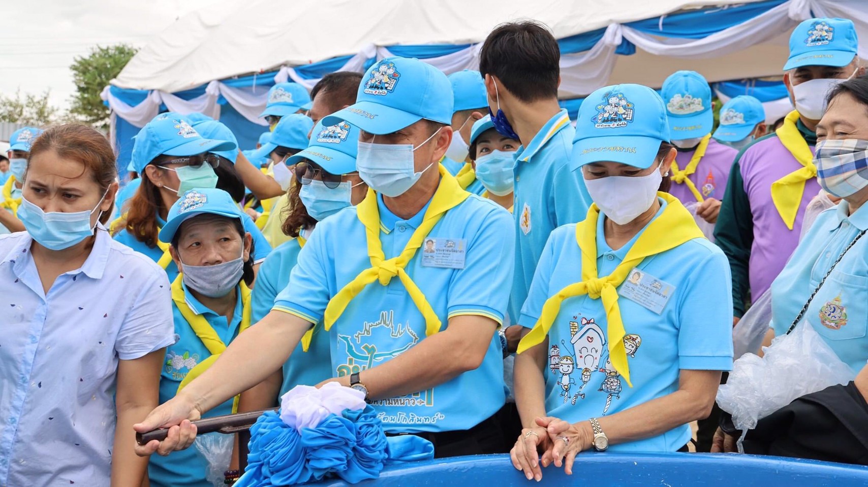 พิธีปล่อยพันธุ์สัตว์น้ำ เนื่องในวันเฉลิมพระชนมพรรษาสมเด็จพระนางเจ้าสิริกิติ์ พระบรมราชินีนาถ พระบรมราชชนนีพันปีหลวง..คลิก