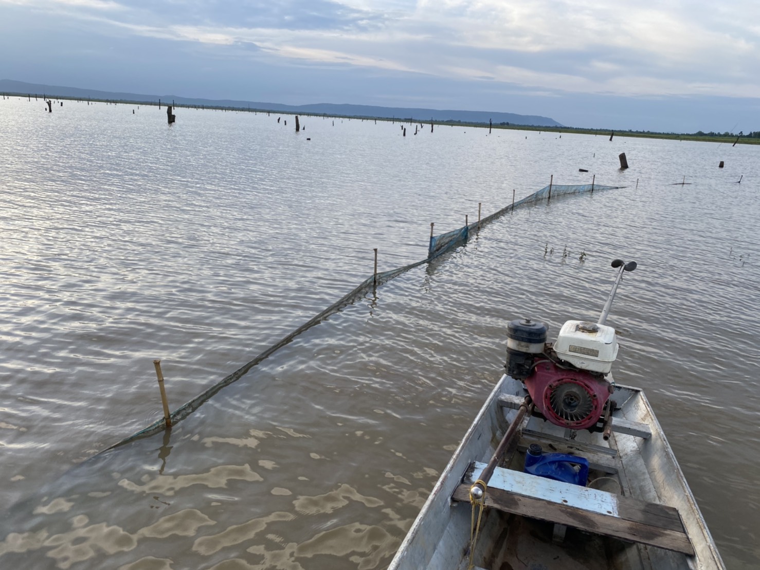 วันที่ 18 สิงหาคม 2563 ชุดเฉพาะกิจควบคุมการทำการประมงอ่างเก็บน้ำเขื่อนอุบลรัตน์ ในช่วงฤดูน้ำแดง ประจำปี 2563..คลิก