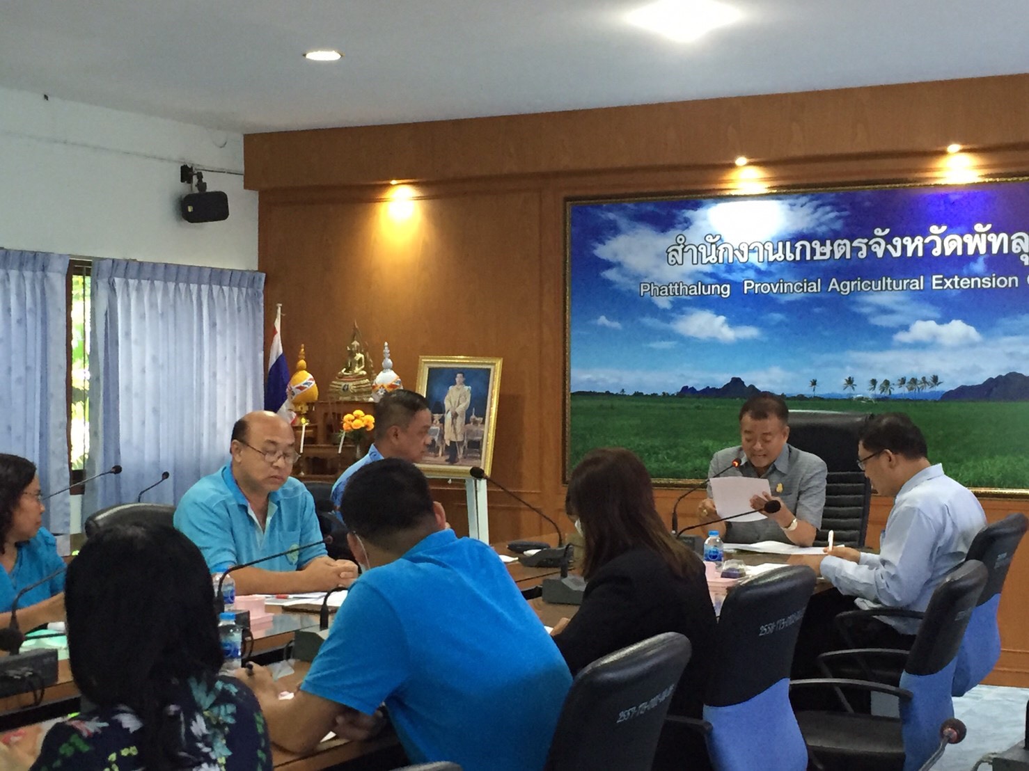 การประชุมคณะกรรมการกำกับดูแล โครงการเพิ่มขีดความสามารถด้านการผลิตและการตลาดกุ้งทะเล เพื่อการบริโภคภายในประเทศ ปี 2561 (ระยะที่ 2) ระดับจังหวัด ครั้งที่ 1/2563..คลิก