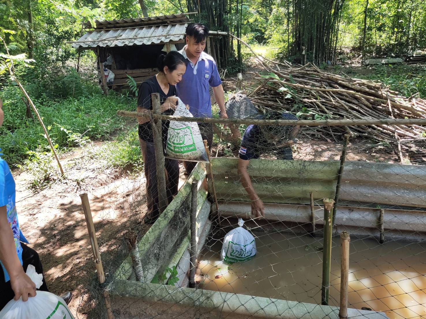 ดำเนินการโครงการศูนย์เรียนรู้การเพิ่มประสิทธิภาพการผลิตสินค้าเกษตร..คลิก