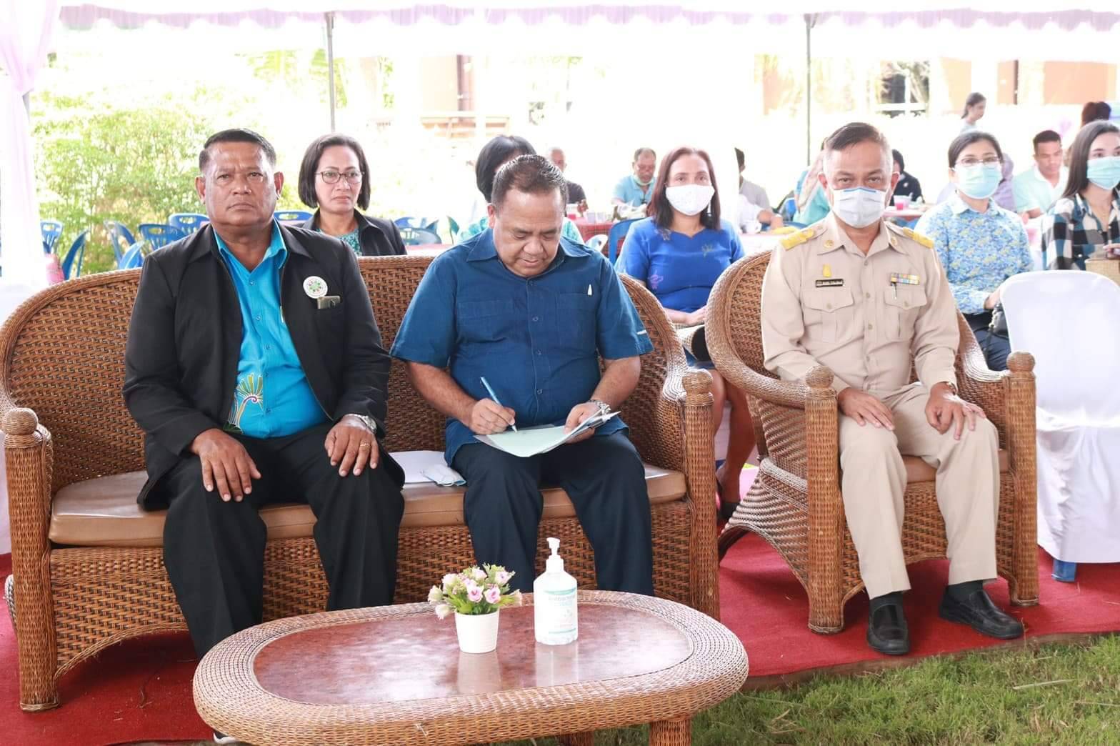 สัมมนาอาสาสมัครเกษตรหมู่บ้านและประมงอาสา เพื่อขับเคลื่อน เมืองเกษตรอินทรีย์วิถียั่งยืน และสร้างเครือข่ายอาสาสมัครเกษตรในการบูรณาการทำงานในระดับพื้นที่..คลิก
