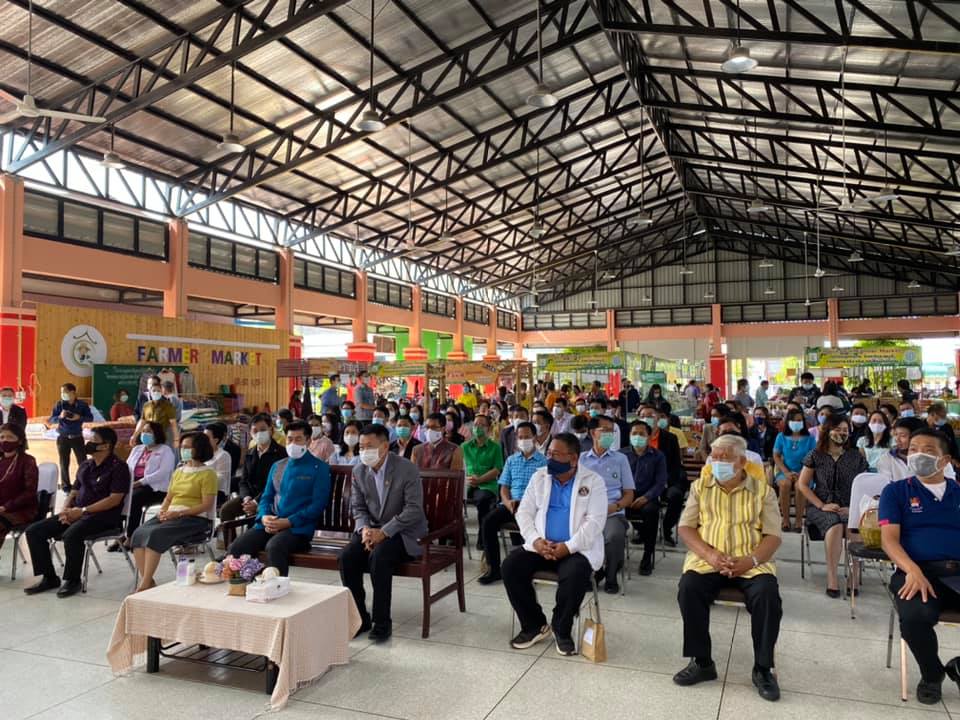 ร่วมพิธีเปิดงานจำหน่ายสินค้าภายใต้โครงการ “คาราวานอุตสาหกรรม SMEs เศรษฐกิจดีสู่ชุมชน” จังหวัดราชบุรี..คลิก