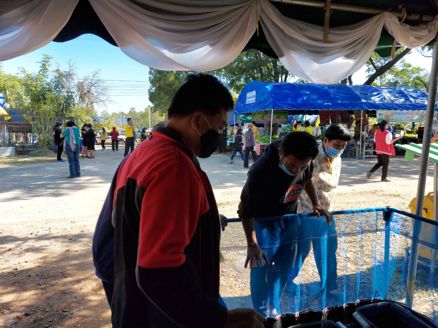 สำนักงานประมงจังหวัดนครราชสีมาร่วมงานโครงการคลินิกเกษตรเคลื่อนที่ ครั้งที่ 1/2564..คลิก