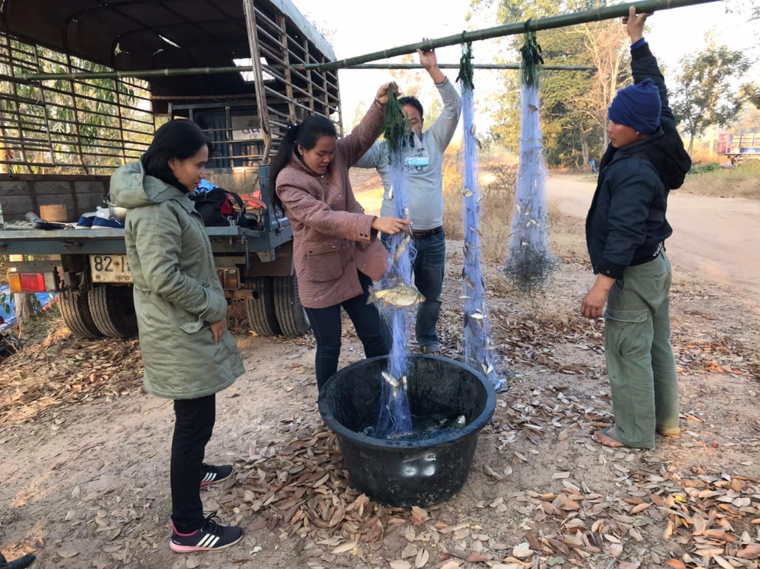 วันที่ 12 – 13 มกราคม 2564 นายบุญหลาย กุลนารัตน์ ประมงจังหวัดหนองบัวลำภู มอบหมายให้นายสมจิตร์ พงษ์ภุมมา หัวหน้ากลุ่มบริหารจัดการด้านการประมง นางสาวมลฤดี ลิ้มสุวรรณ ประมงอำเภอศรีบุญเรือง พร้อมด้วยเจ้าหน้าที่สำนักงานประมงจังหวัดหนองบัวลำภู ร่วมกับนายบรรพต พิชคำ นักวิชาการประมงชำนาญการ..คลิก
