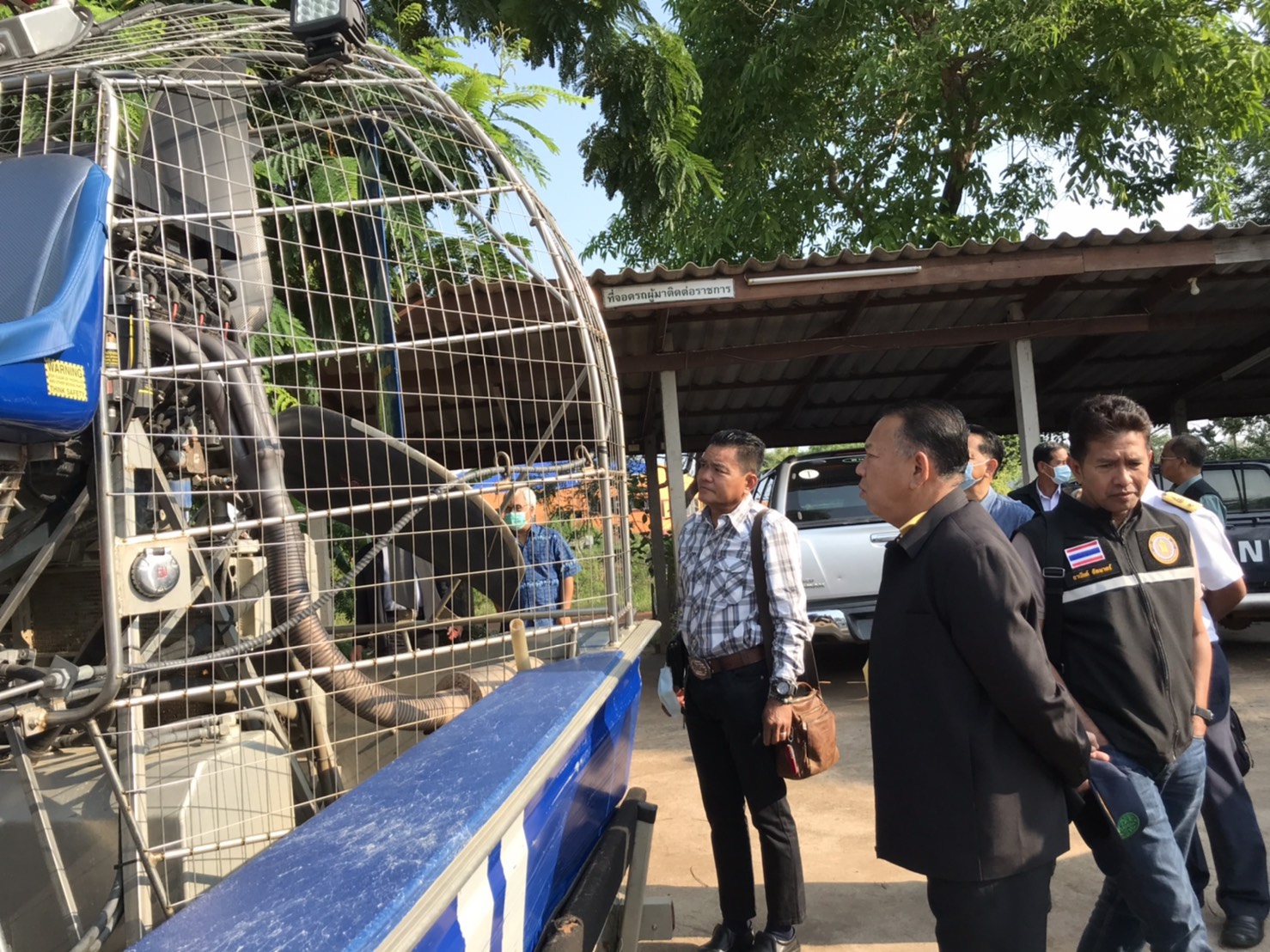 อธิบดีกรมประมง ตรวจเยี่ยมและร่วมประชุมติดตามและมอบแนวทางการปฏิบัติงาน..คลิก