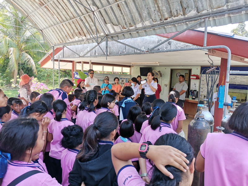 ต้อนรับนักเรียนโรงเรียนวัดรัตนวราราม เข้าเยี่ยมชมการเพาะพันธุ์สัตว์น้ำ