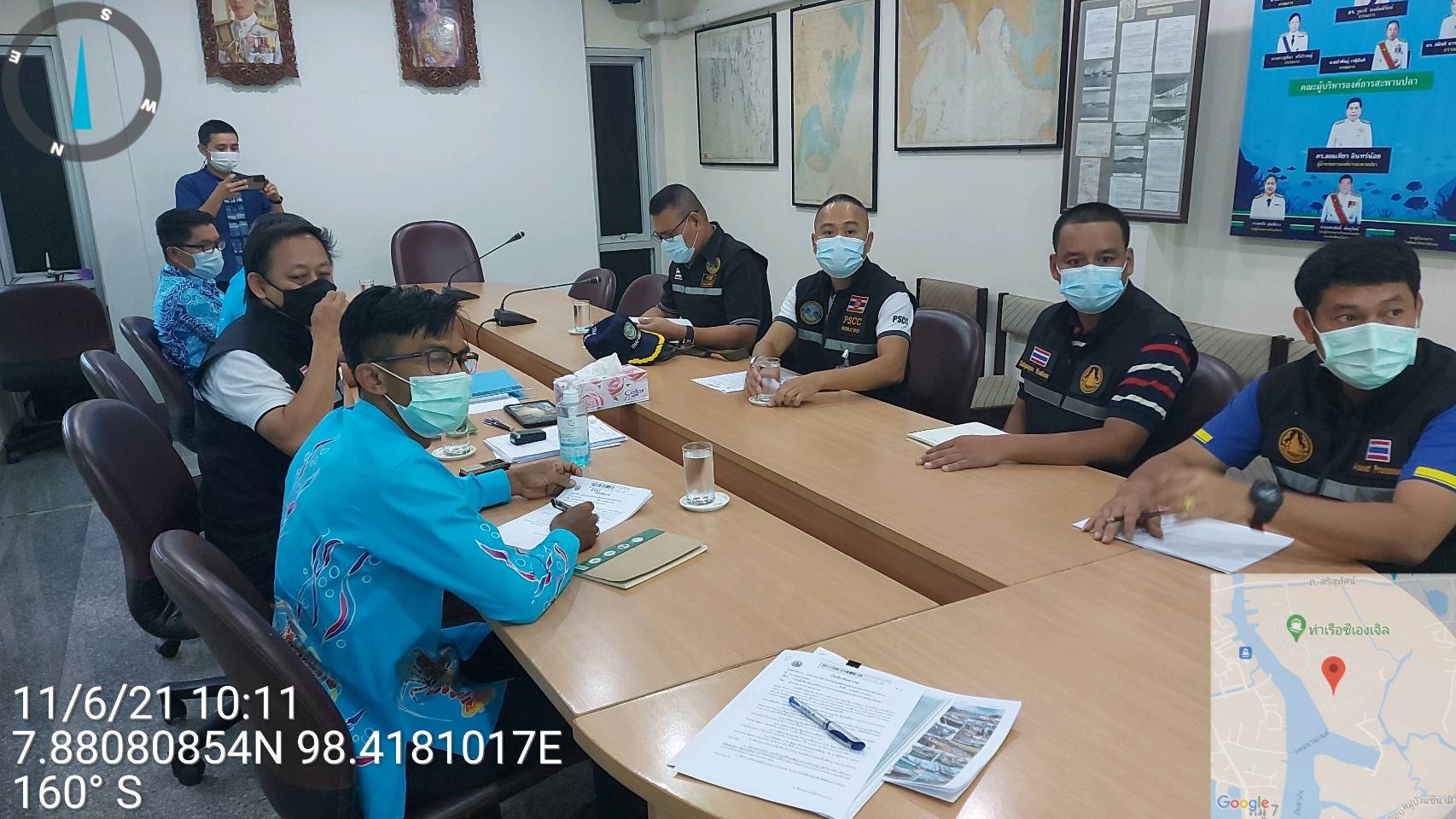 ประชุม หารือ ประเด็น การย้ายเรือ ประมง ที่จอด บริเวณท่าเทียบเรือประมงภูเก็ต..คลิก