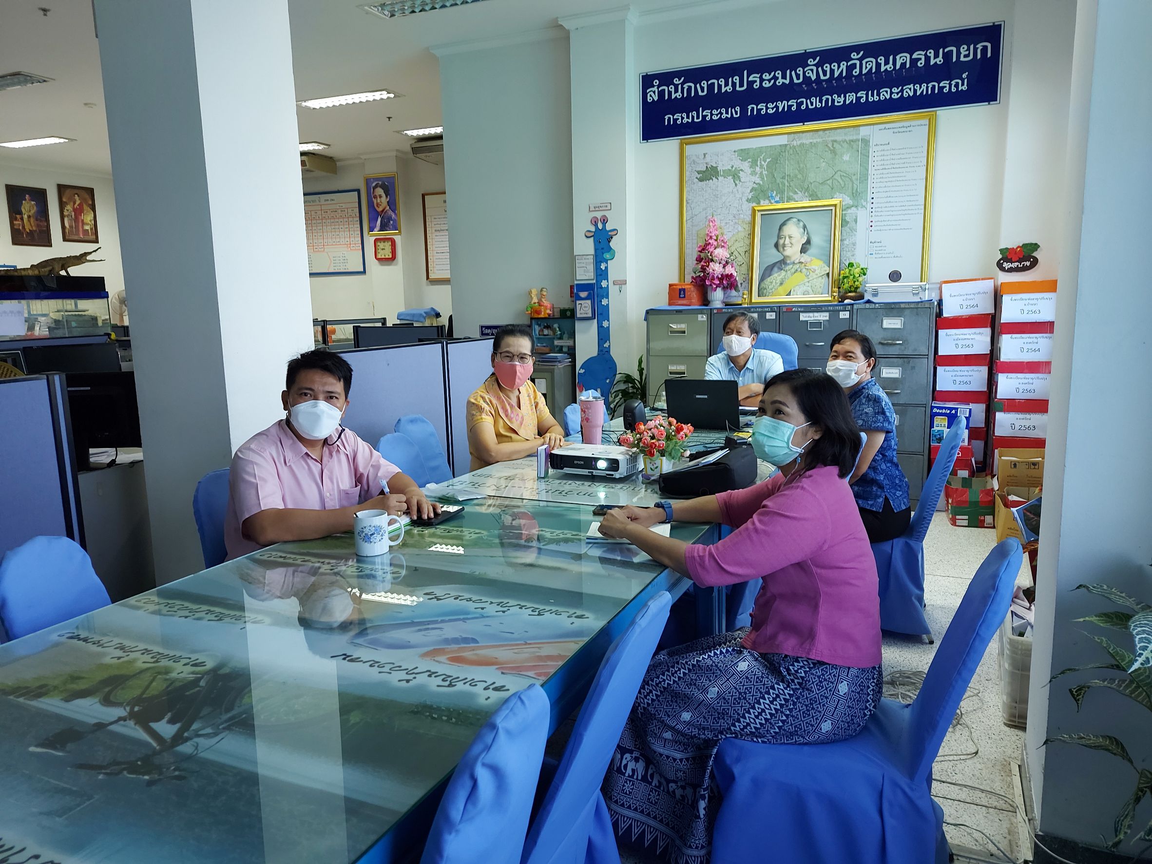 บิ๊กกรมประมง ประชุมหาแนวทางช่วยเหลือเกษตรกรยุคโควิด-19 ต้องรอดไปด้วยกัน..คลิก