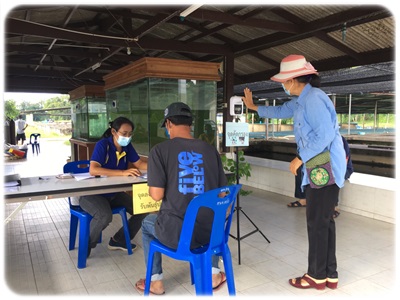 มอบพันธุ์ปลาตามโครงการส่งเสริมอาชีพประมง กิจกรรมพัฒนาศักยภาพเกษตรกร