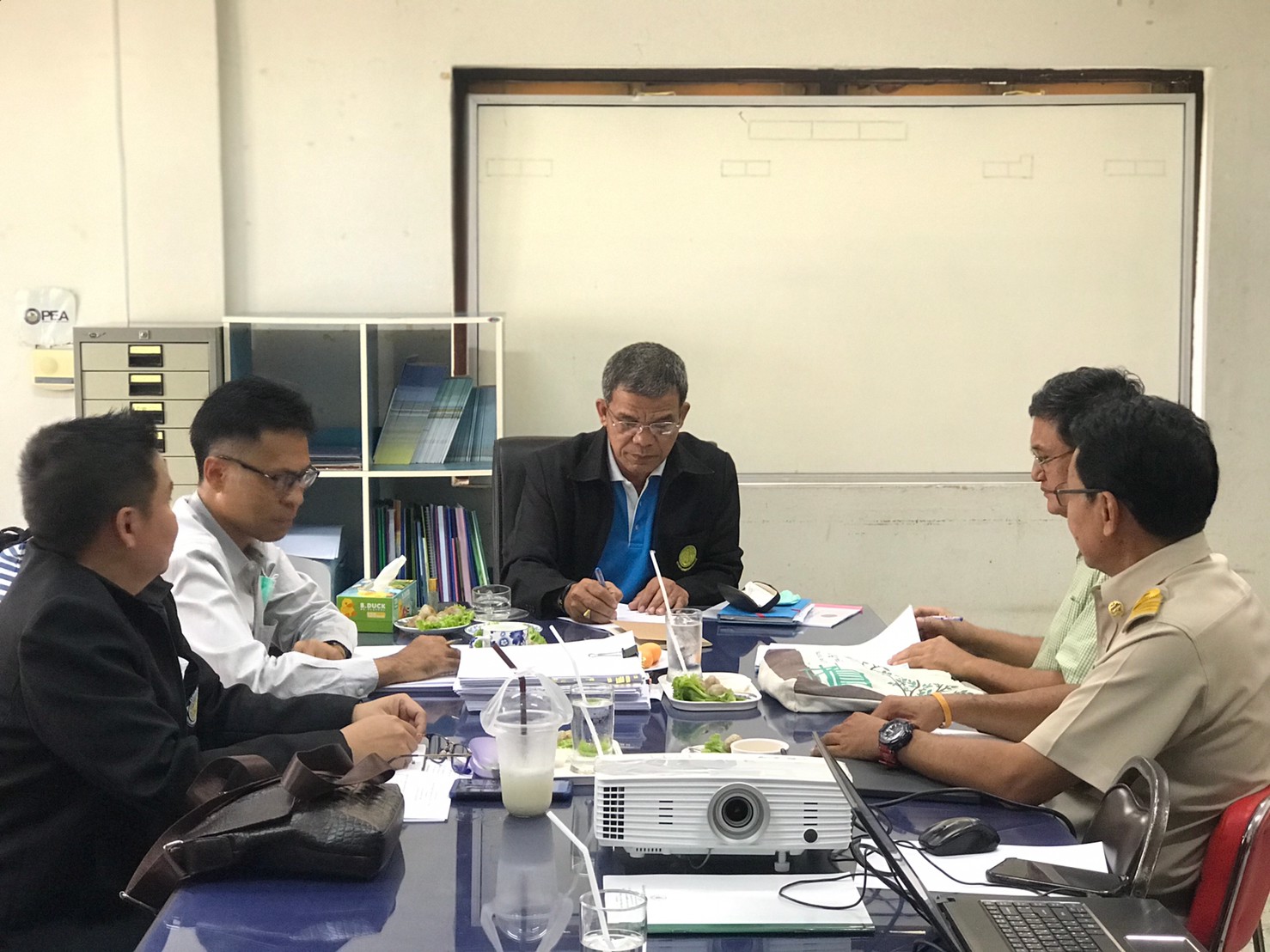 ประชุมคณะกรรมการขับเคลื่อนนโยบายของกรมประมง (Fisheries Co-ordinater : FC)..คลิก