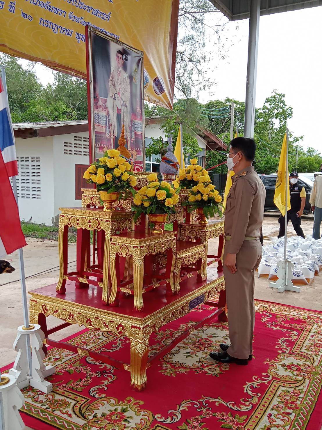 ปล่อยพันธุ์สัตว์น้ำเพื่อเฉลิมพระเกียรติและถวายเป็นพระราชกุศลแด่ พระบาทสมเด็จพระเจ้าอยู่หัวฯ..คลิก