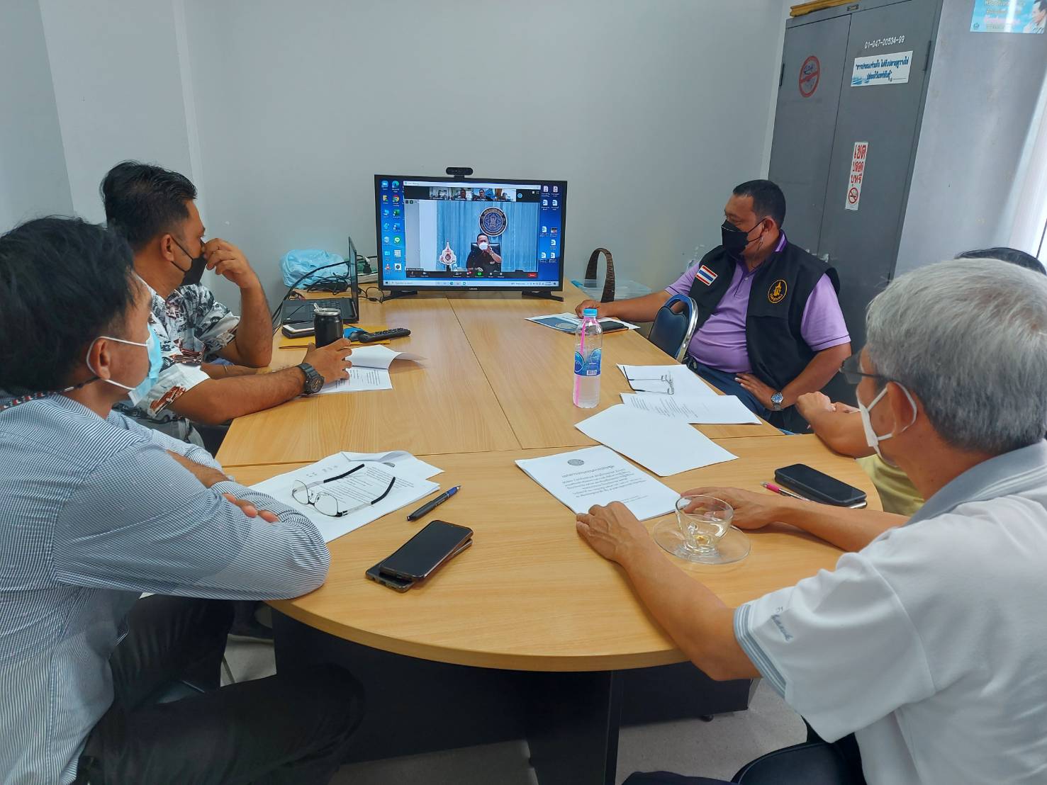 ประชุมเรื่อง การเตรียมนำเสนอผลงานความสำเร็จในการปฏิบัติงาน ปีงบประมาณ 2564 และการขับเคลื่อนแผนปฏิบัติงานของกรมประมง ปีงบประมาณ 2565..คลิก